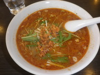 「タンタン麺に半炒飯（５７７円）」@中華料理 谷記 3号店の写真