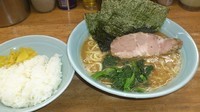 「ラーメン並650円小ライス」@横浜ラーメン 武蔵家 志木店の写真