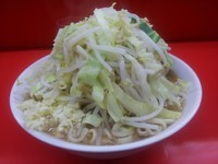 「豚入りラーメン」@ラーメン二郎 松戸駅前店の写真