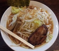 「濃厚味噌らーめん中盛り」@伝家 志木店の写真