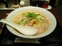 「長崎ちゃんぽん（麺増し400g）」@長崎ちゃんぽんリンガーハット 北千住西口店の写真