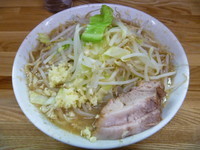 「小ラーメン　（ニンニク）　６５０円」@ラーメン二郎 赤羽店の写真