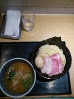 「特製濃厚魚介つけ麺+中盛り」@麺屋 一燈の写真