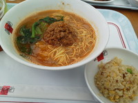 「坦々麺（半チャーハン付き）」@香港飲茶楼ル・パルク ビッグサイト店の写真