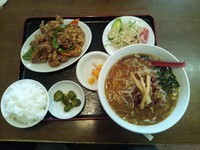 「酢豚定食+台湾味噌ラーメン（１００円増）」@台湾料理 四季紅 益子店の写真