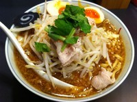 「らーめん(並) (650円) (+味付玉子)」@らーめん 七琉門の写真