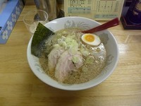 「背油入りコッテリらーめん」@太郎らーめんの写真