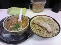 「背脂つけめん750円，中盛り50円」@らーめん 凌駕の写真