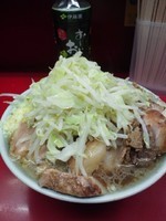 「小ダブル野菜ニンニク」@ラーメン二郎 中山駅前店の写真