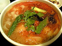 「マーラー刀削麺（小）￥600」@西安料理 刀削麺・火鍋 XI’AN 新宿西口店の写真