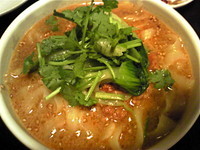 「坦々刀削麺（小）￥600」@西安料理 刀削麺・火鍋 XI’AN 新宿西口店の写真