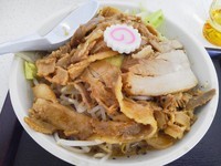 「豚なると麺トリ㌧（ニンニクなし）」@NARUTOの写真