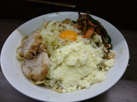 「大ラーメン＋汁無し＋チーズ＋ニラキムチ　ニンニク」@ラーメン二郎 横浜関内店の写真