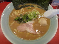 「ラーメン+大盛り+味玉(650円)」@おーくら家 中野店の写真