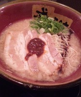 「極とんこつしぼり」@満洲屋が一番 船橋店の写真