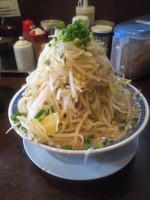 「ラーメン並（ヤサイちょい増し）　７００円」@ラーメン無限大 津田沼店の写真