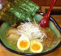 「親父の旨塩らーめん(750円)」@らーめん 親父の塩の写真