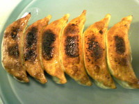 「王さまの餃子（６個）￥420」@餃子の王さまの写真