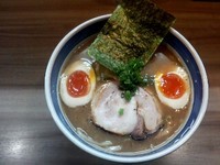 「濃厚和風味玉中華そば」@中華そば・つけそば 浜屋 我孫子店の写真