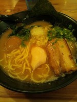 「鶏白湯らーめん＋味玉＋ライス」@三代目麺処 「まるは」極 船橋店の写真