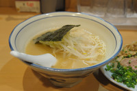 「熊本風豚骨ラーメン」@魂麺の写真