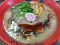 「赤マー油らーめん　￥700」@なんつッ亭 秦野本店の写真