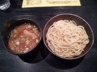「つけそば（小盛・あつもり・ネギ増し）」@BASSO ドリルマンの写真