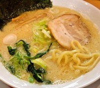 「塩豚骨(硬め・濃いめ)+餃子(690円+280円)」@横浜家系ラーメン 清六家 総本山の写真