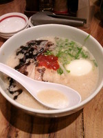 「赤丸ランチ850円＋替え玉・玉子無料」@博多一風堂 上野広小路店の写真