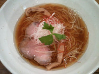 「醤油らーめん(680円)」@新宿 モモンガの写真