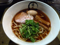 「醤油ラーメン(780円)」@らーめん愉悦処 鏡花の写真