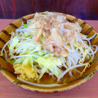 「ラーメン（ニンニク・アブラ）」@魔人豚の写真