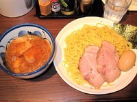 「特製つけ麺（中盛）　900円」@赤坂 麺道 いってつの写真