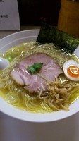 「塩らーめん大盛り　750円　ライス大150円」@燵家製麺の写真