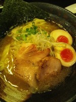 「らーめん(650円)+味玉(100円)」@らーめん 蓮の写真