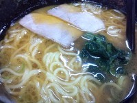 「ラーメン　中」@らーめん 八の字屋の写真