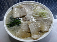 「白の肉そば」@伊藤商店の写真