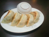 「ギョーザ 300円」@萬味ラーメンの写真