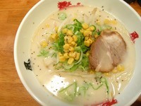 「塩とんこつラーメン」@博多風龍 水道橋店の写真