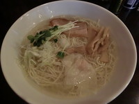 「淡麗鶏だし塩（700円）」@らーめんなが田の写真