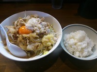 「スタミナラーメン＋半ライス（サービス）　880円」@ラーメンアキラの写真