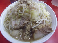 「小豚入りラーメン(750円)」@麺屋 桐龍の写真