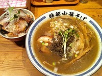 「特級銀河 800 + 豚丼 250」@ラーメン凪 特級中華そば 駒込店の写真