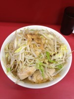 「小ラーメン700円（ヤサイアブラカラメ）」@ラーメン二郎 小岩店の写真