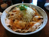 「にんにく肉まぜそば」@つけめん まぜそば 麺喰の写真