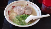 「長浜ラーメン（カタ）＋替え玉（バリ）」@博多長浜屋台やまちゃん 銀座店の写真