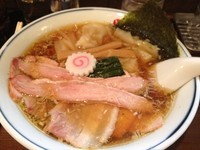 「焼豚ワンタンそば  １１００円」@二代目 にゃがにゃが亭の写真