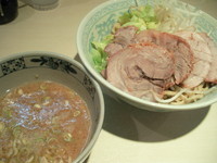 「つけめん　豚増し　（濃いめ、カタメ）」@らーめん 陸 尾山台店の写真