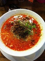 「四辛担担麺　８００円」@四川担担麺 阿吽 湯島店の写真