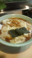「ワンタン麺」@いろは寿司の写真